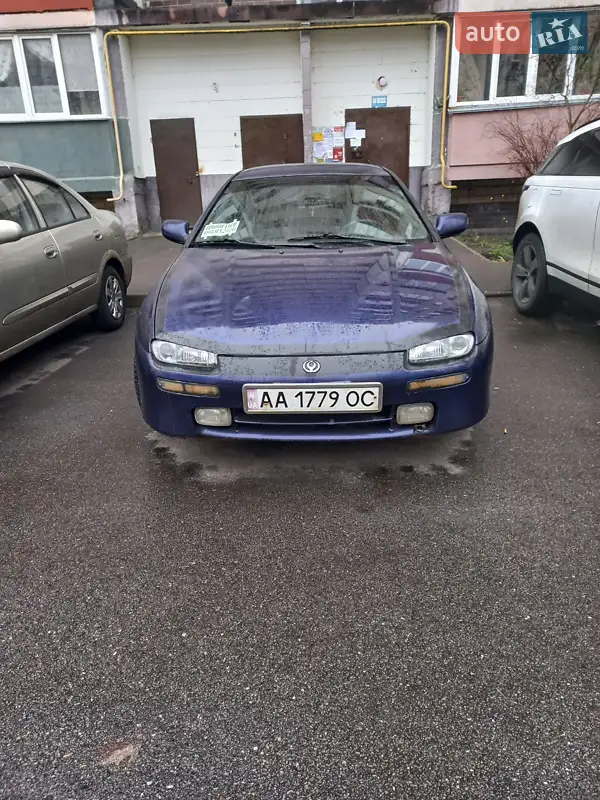 Mazda 323