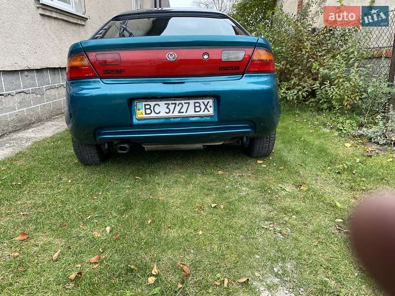 Хэтчбек Mazda 323 1995 в Львове