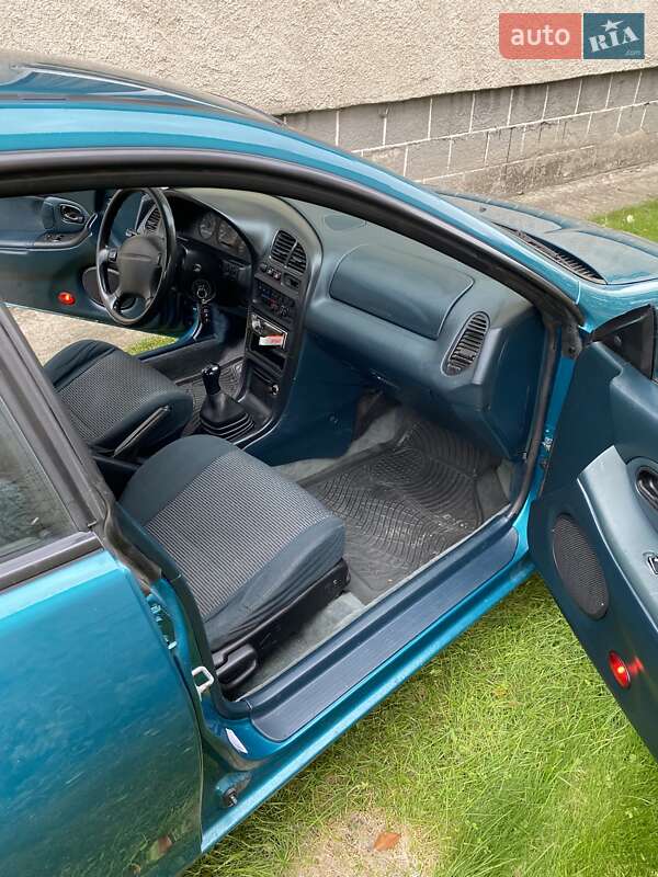 Хэтчбек Mazda 323 1995 в Львове