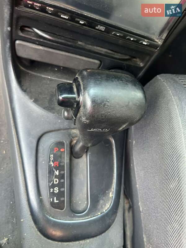 Хэтчбек Mazda 323 1995 в Мурованых Куриловцах