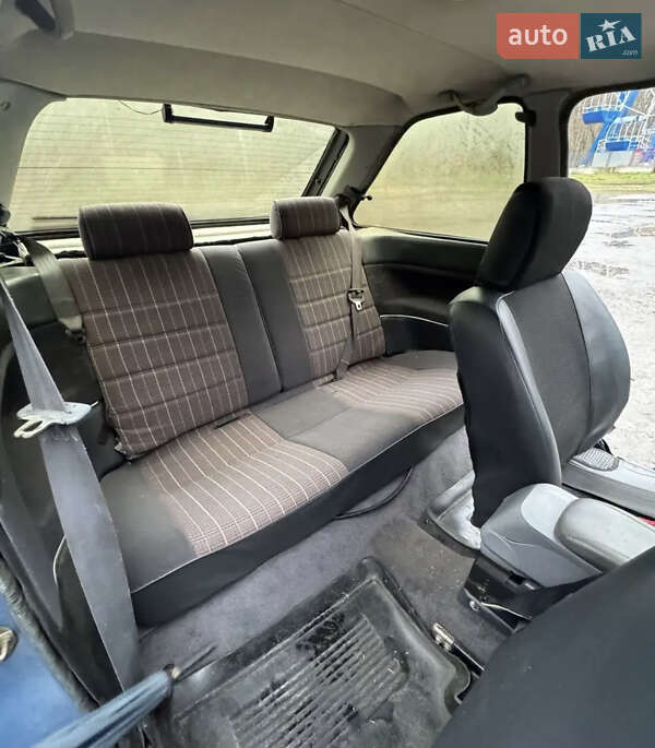 Хэтчбек Mazda 323 1987 в Хмельницком