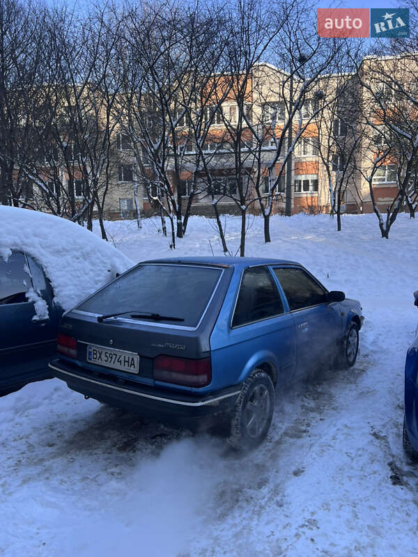 Хэтчбек Mazda 323 1987 в Хмельницком