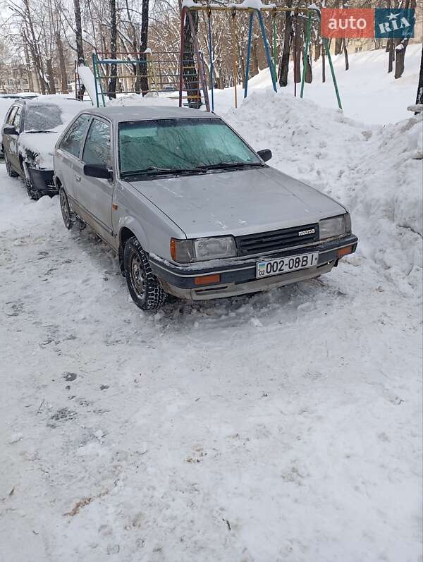 Хетчбек Mazda 323 1989 в Тернополі