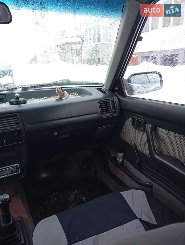 Хетчбек Mazda 323 1989 в Тернополі