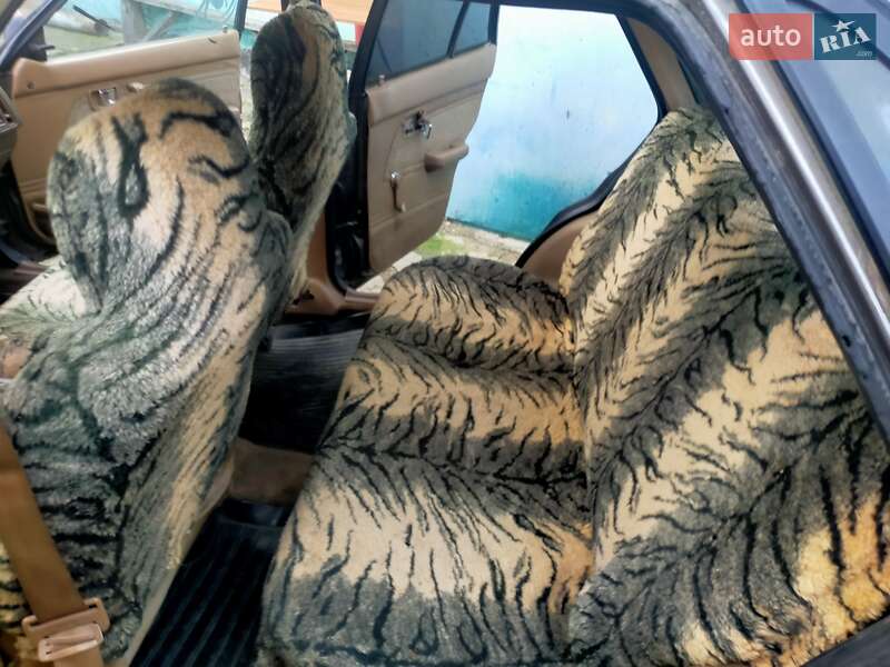 Хетчбек Mazda 323 1987 в Славуті фото 4 Хетчбек Mazda 323 1987 в Славуті