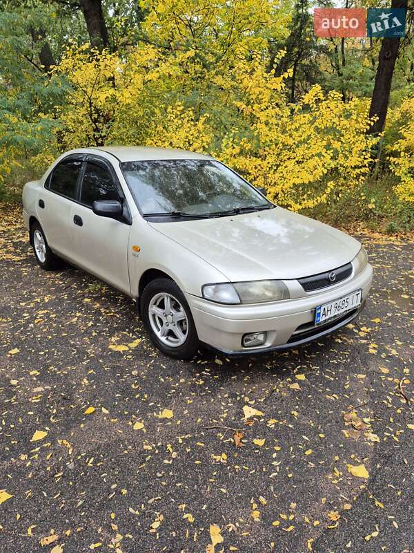 Седан Mazda 323 1998 в Славянске фото Седан Mazda 323 1998 в Славянске