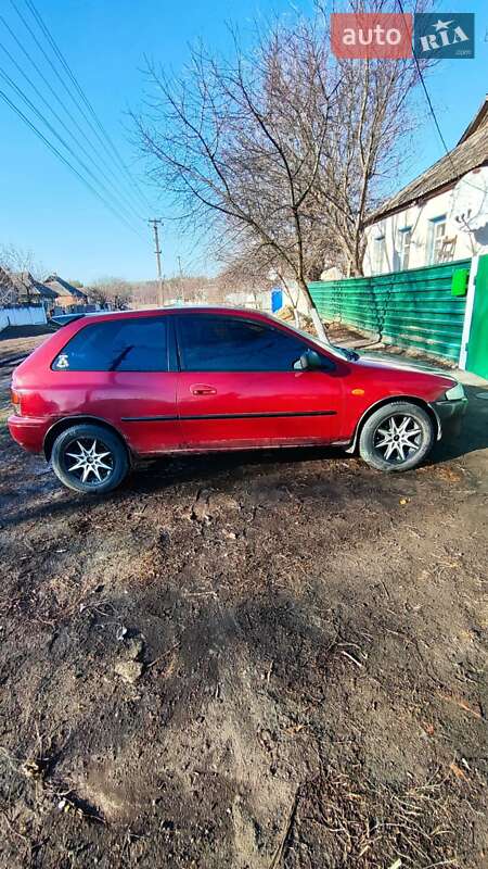 Хетчбек Mazda 323 1998 в Слобожанському