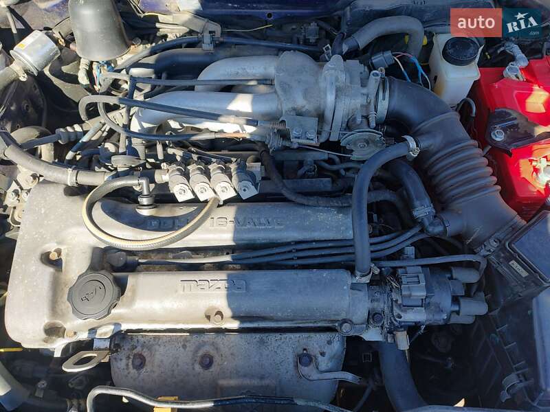 Хэтчбек Mazda 323 1996 в Остроге