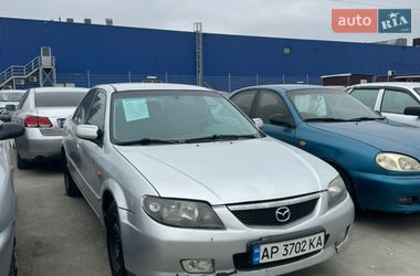 Седан Mazda 323 2002 в Запоріжжі