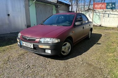 Седан Mazda 323 1997 в Чорноморську
