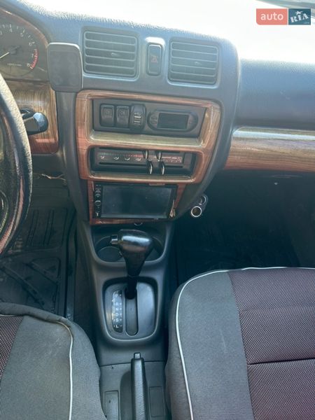 Седан Mazda 323 1997 в Черноморске