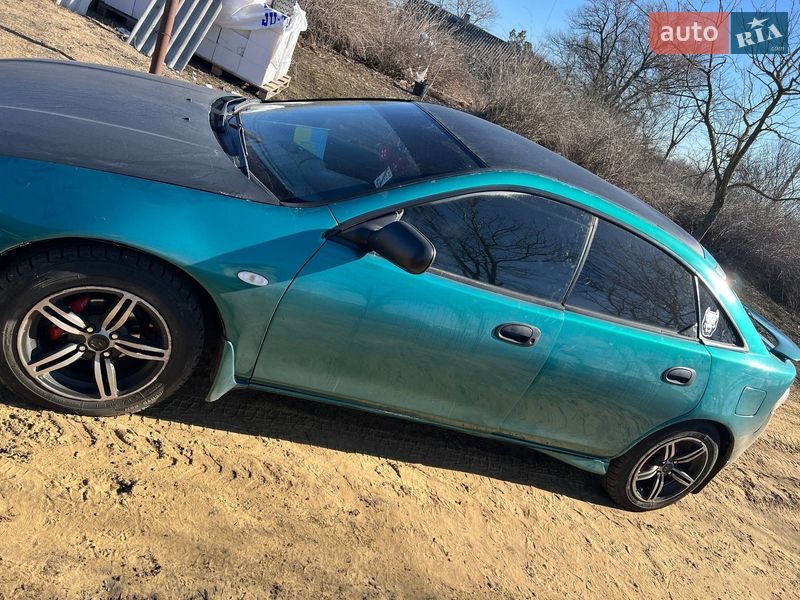 Хетчбек Mazda 323 1996 в Одесі