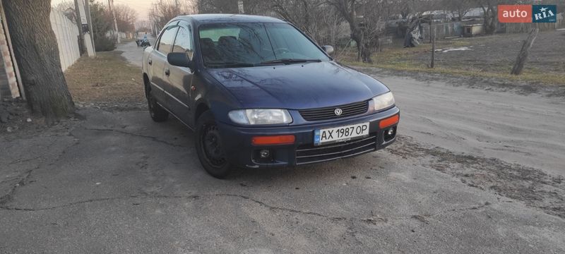 Mazda 323 1995
