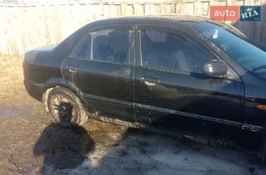 Седан Mazda 323 2002 в Ріпках