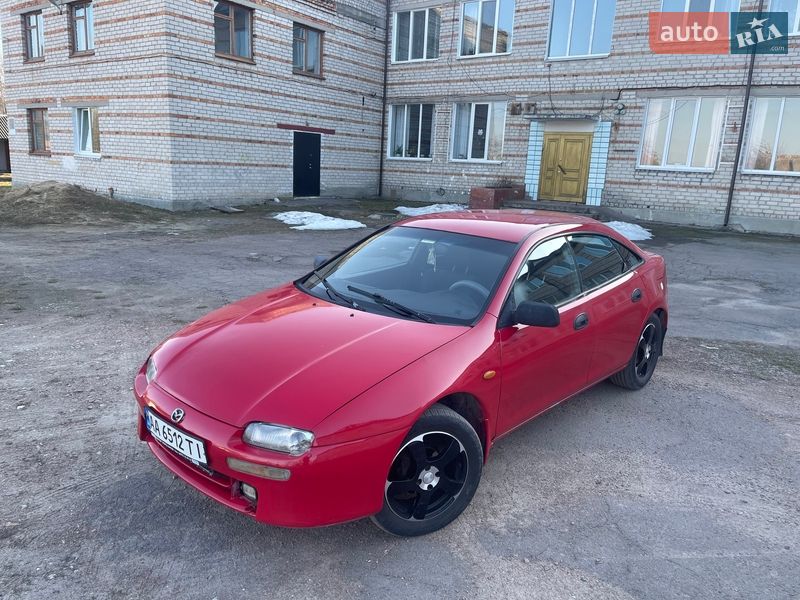 Хэтчбек Mazda 323 1998 в Коростене фото Хэтчбек Mazda 323 1998 в Коростене