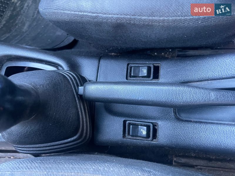 Хэтчбек Mazda 323 1998 в Коростене фото 18 Хэтчбек Mazda 323 1998 в Коростене