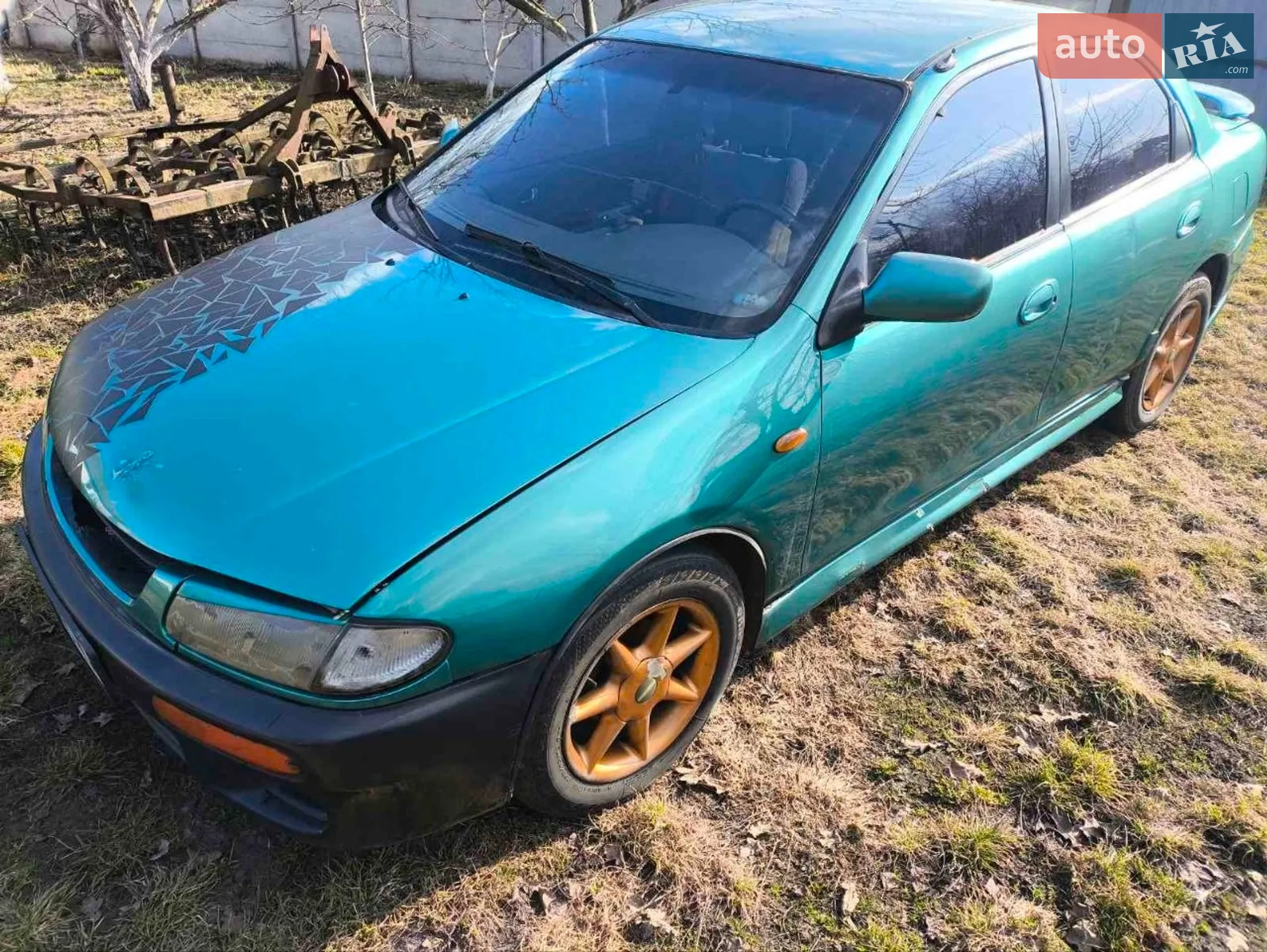 Mazda 323 1995