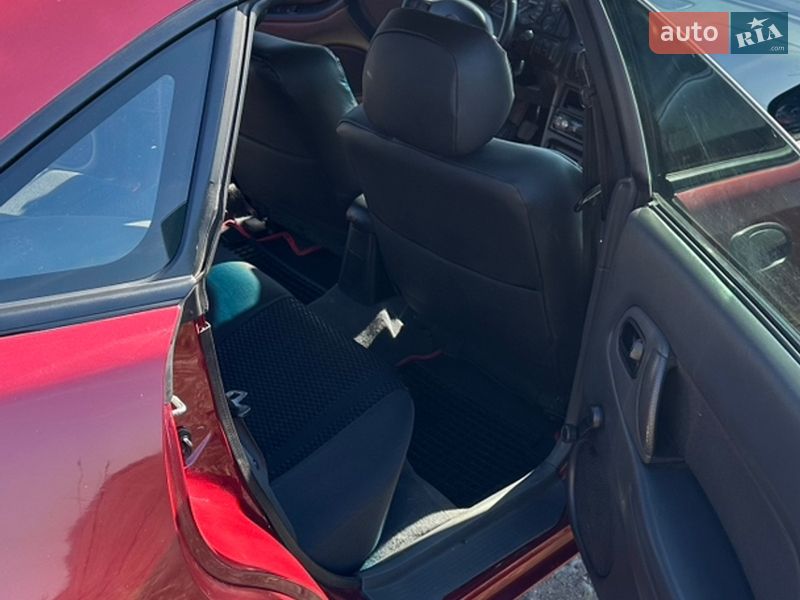 Хэтчбек Mazda 323 1996 в Нововолынске