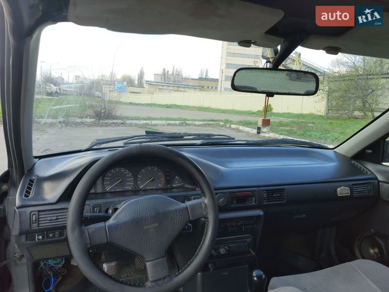 Седан Mazda 323 1991 в Києві фото 7 Седан Mazda 323 1991 в Києві