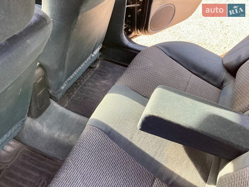 Хетчбек Mazda 323 1997 в Одесі фото 15 Хетчбек Mazda 323 1997 в Одесі