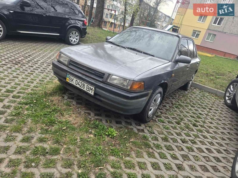 Mazda 323 1990 Mazda 323 1990