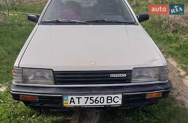 Седан Mazda 323 1986 в Вижниці