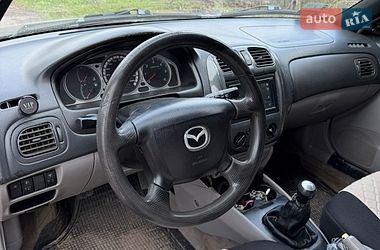 Хэтчбек Mazda 323 2001 в Тростянце