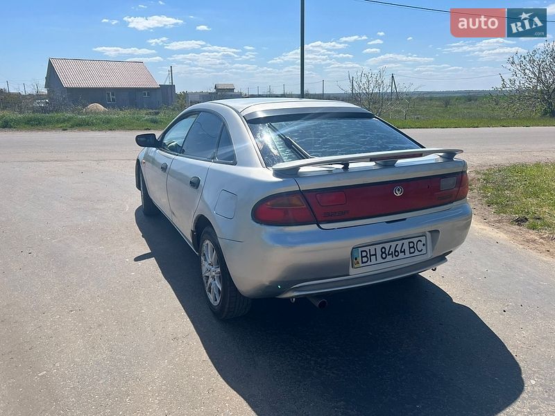 Седан Mazda 323 1995 в Одесі