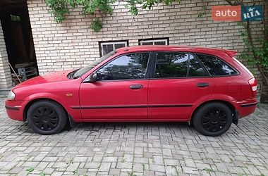 Хэтчбек Mazda 323 1998 в Киеве