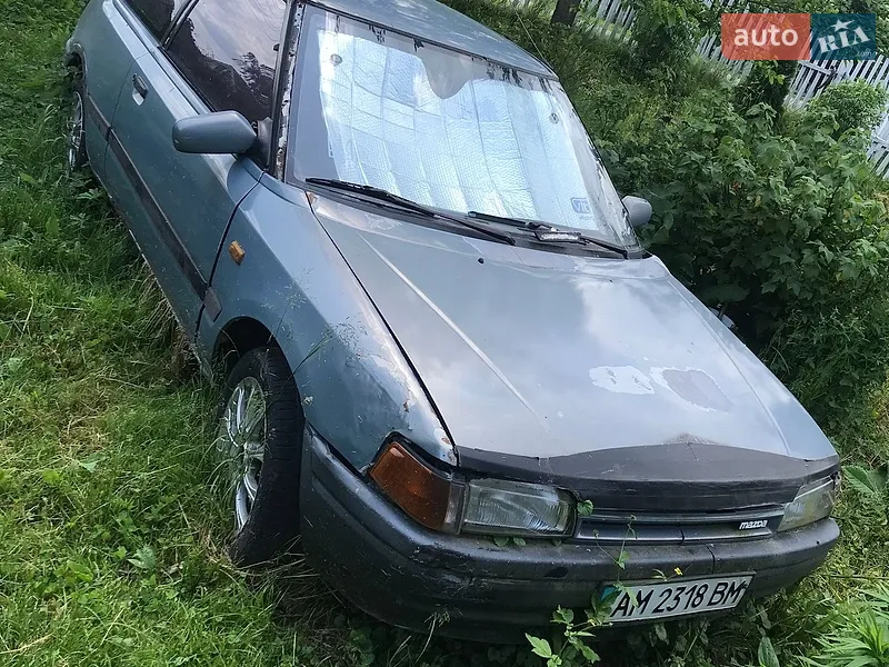 Mazda 323 1993