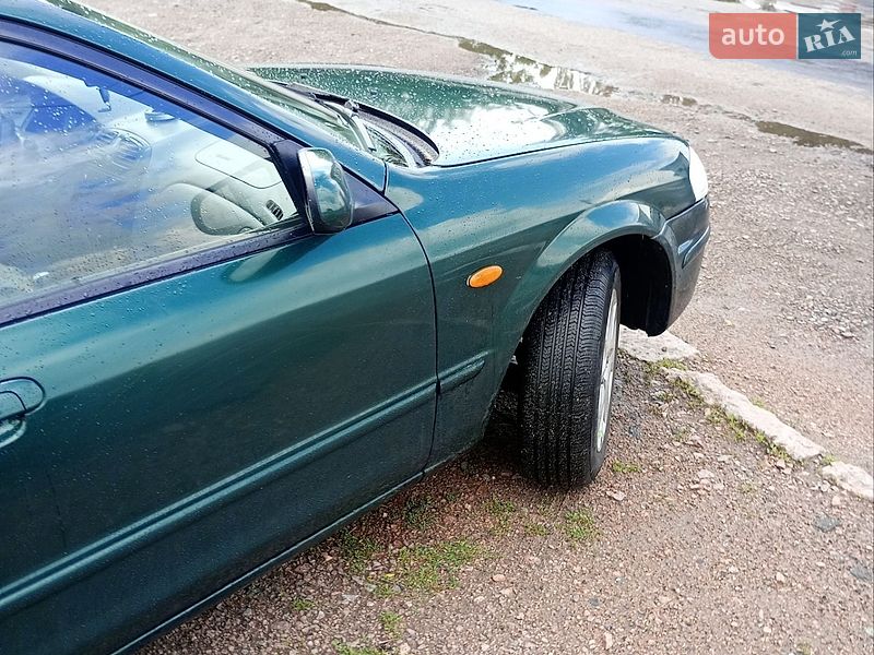 Хетчбек Mazda 323 1999 в Макарові фото Хетчбек Mazda 323 1999 в Макарові