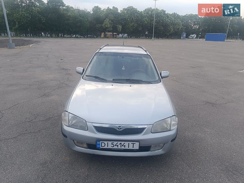 Mazda 323, фото з оголошення