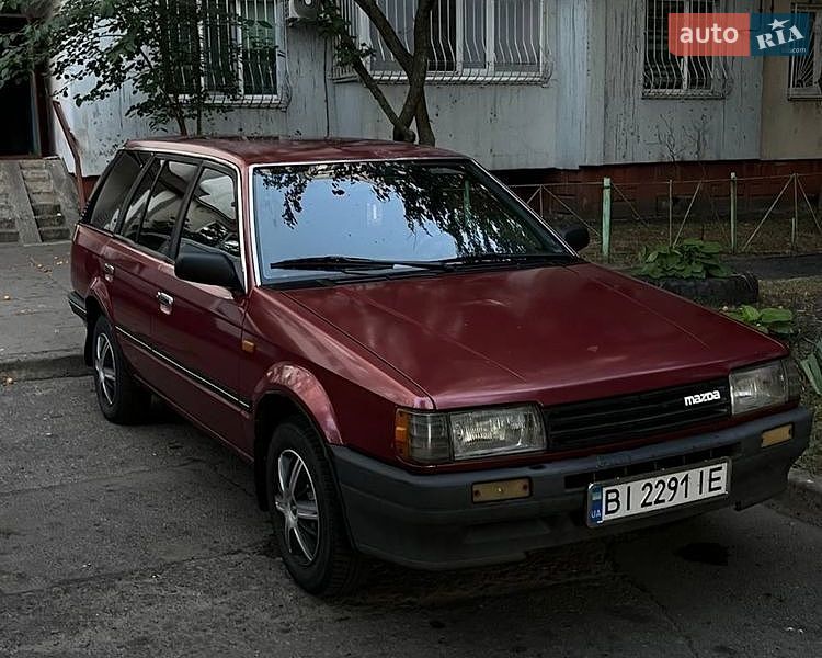 Універсал Mazda 323 1987 в Кременчуці