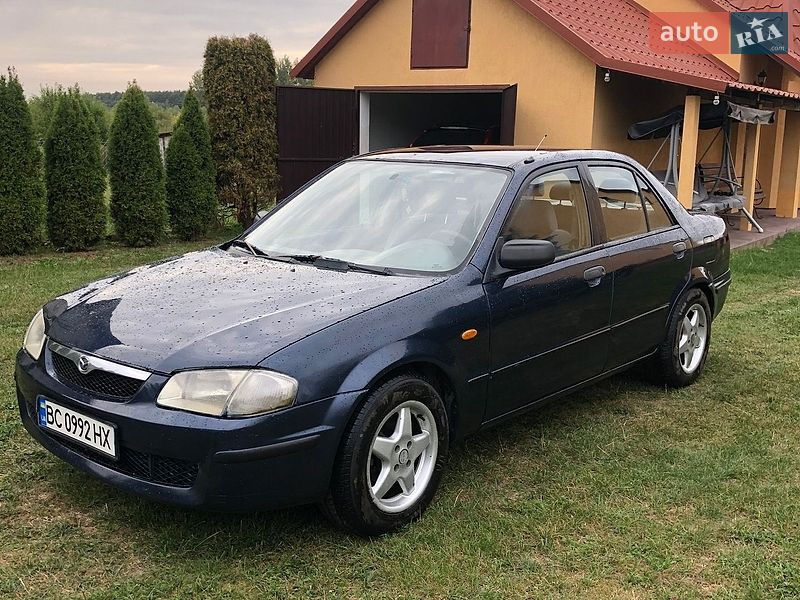 Mazda 323 1998