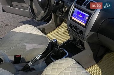 Хетчбек Mazda 323 2003 в Одесі