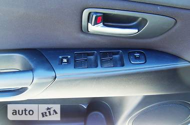 Хэтчбек Mazda 3 2004 в 