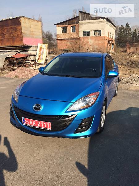 Седан Mazda 3 2010 в Чернигове