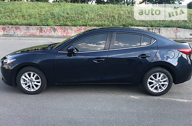 Седан Mazda 3 2015 в Киеве