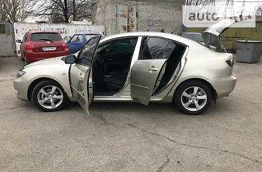 Седан Mazda 3 2006 в Днепре