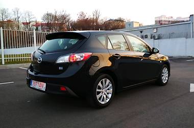 Хэтчбек Mazda 3 2011 в Киеве