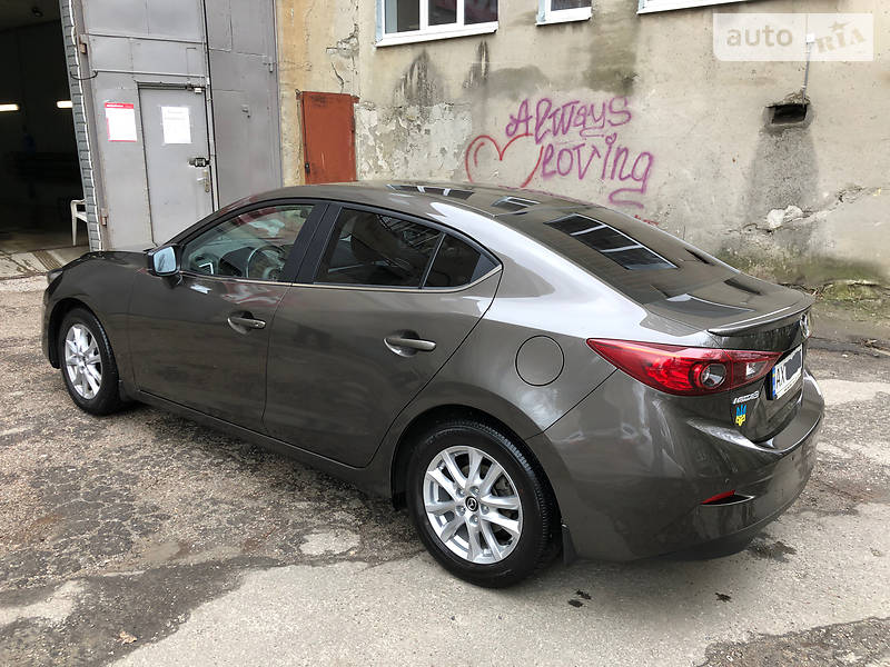Седан Mazda 3 2017 в Харькове