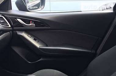Хетчбек Mazda 3 2016 в 