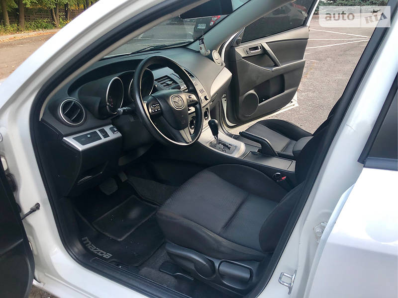 Седан Mazda 3 2009 в Харкові