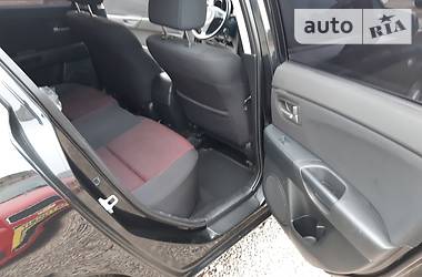 Седан Mazda 3 2005 в 