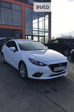 Седан Mazda 3 2015 в Львове