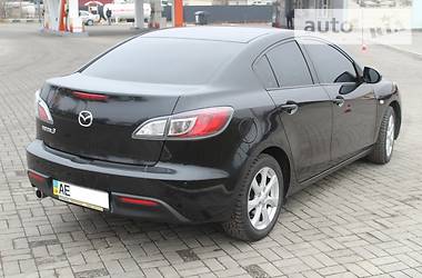 Седан Mazda 3 2010 в 