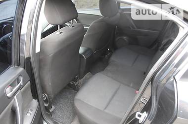 Седан Mazda 3 2010 в 