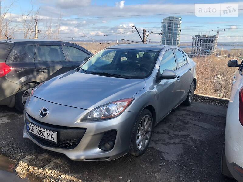 Mazda 3 2012 года