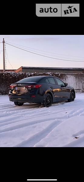 Седан Mazda 3 2015 в Каменском