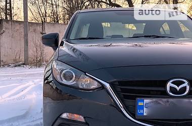 Седан Mazda 3 2015 в Каменском